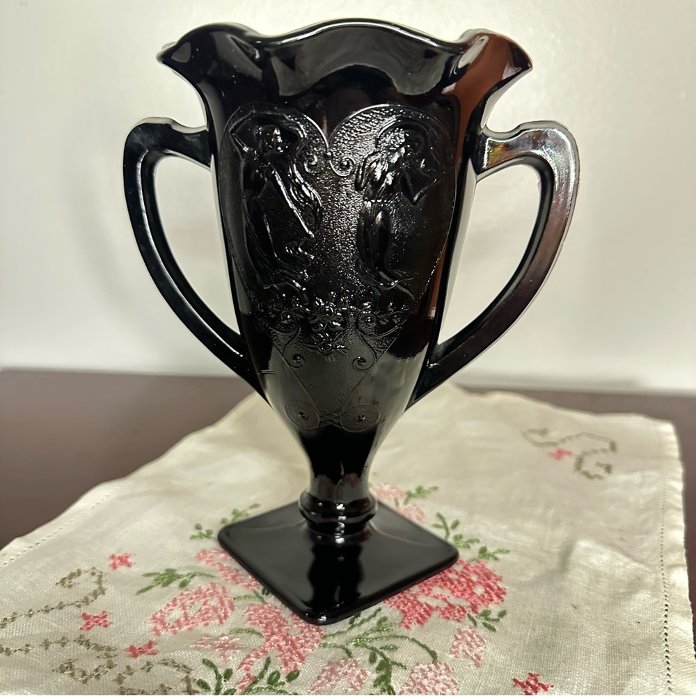 Vintage L.E. Smith Black Amethyst “Dancing Nymphs” Trophy Vase – 1930s Art Deco